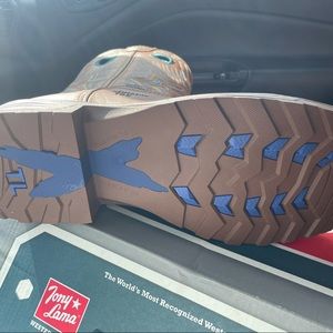 Brand new Tony Lama Womens workbook. 8B